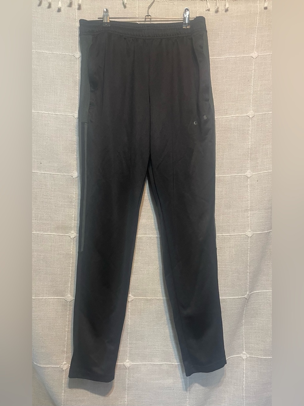 Adidas men’s joggers. Size Medium.